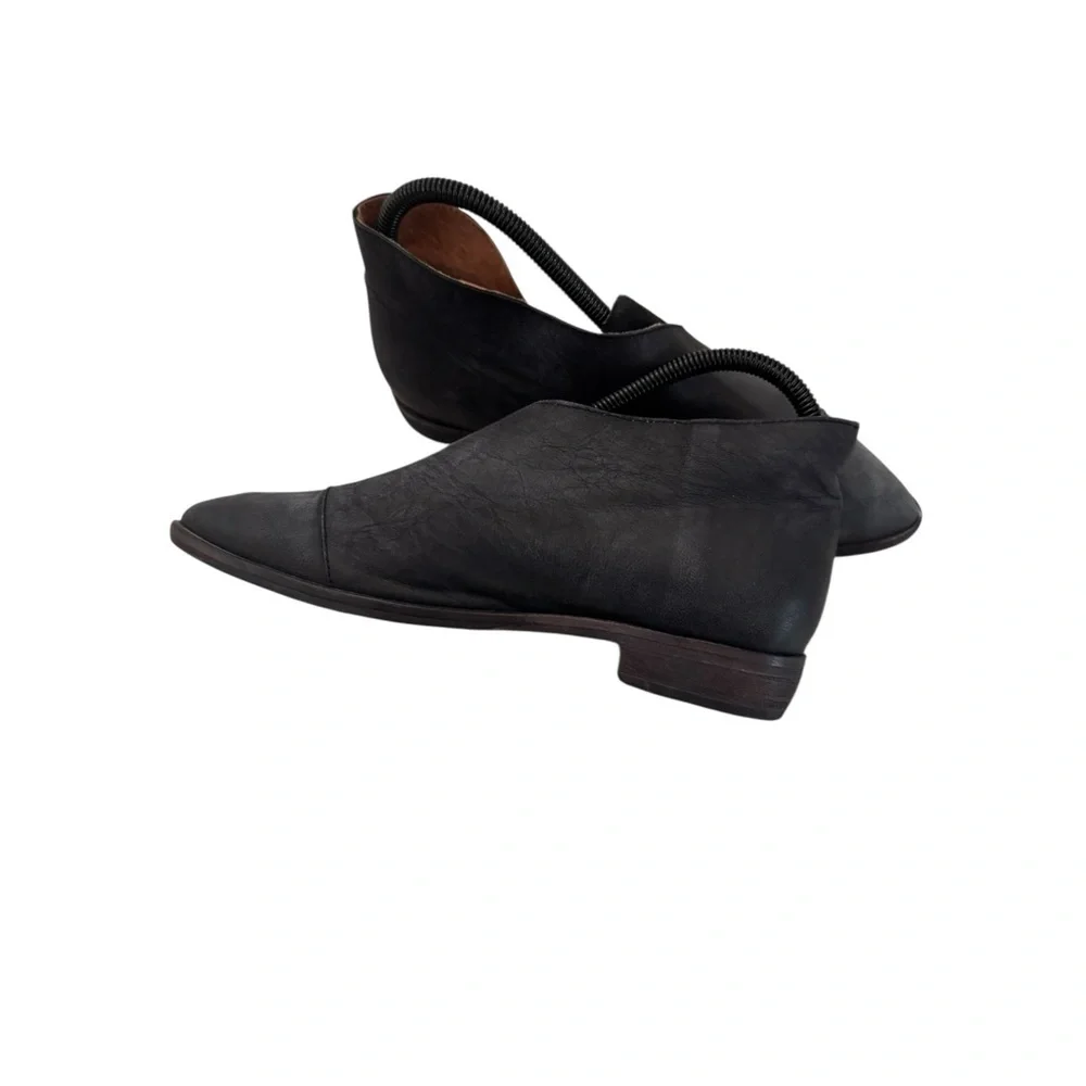 Free People Royale Flat in black, size 37
